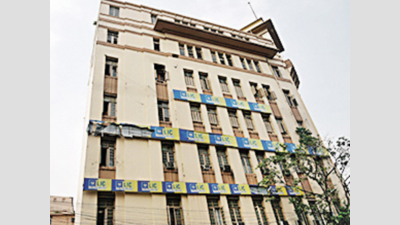 Kolkata: Fire in LIC building leaves 3 injured