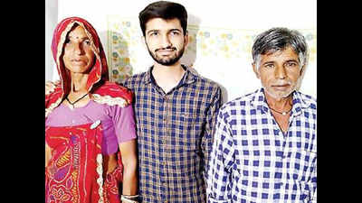 After cracking NEET, Jhunjhunu farmer’s son to join AIIMS Delhi