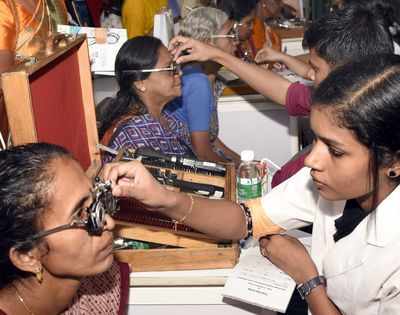 137 m Indians now have near vision loss, 79 m suffer from impairment: Report