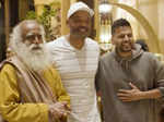 Will Smith meets Sadhguru and shares inside pictures of their rendezvous
