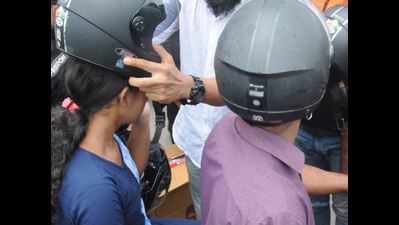 Karnataka: No helmet? Driving licence will now be suspended for three months