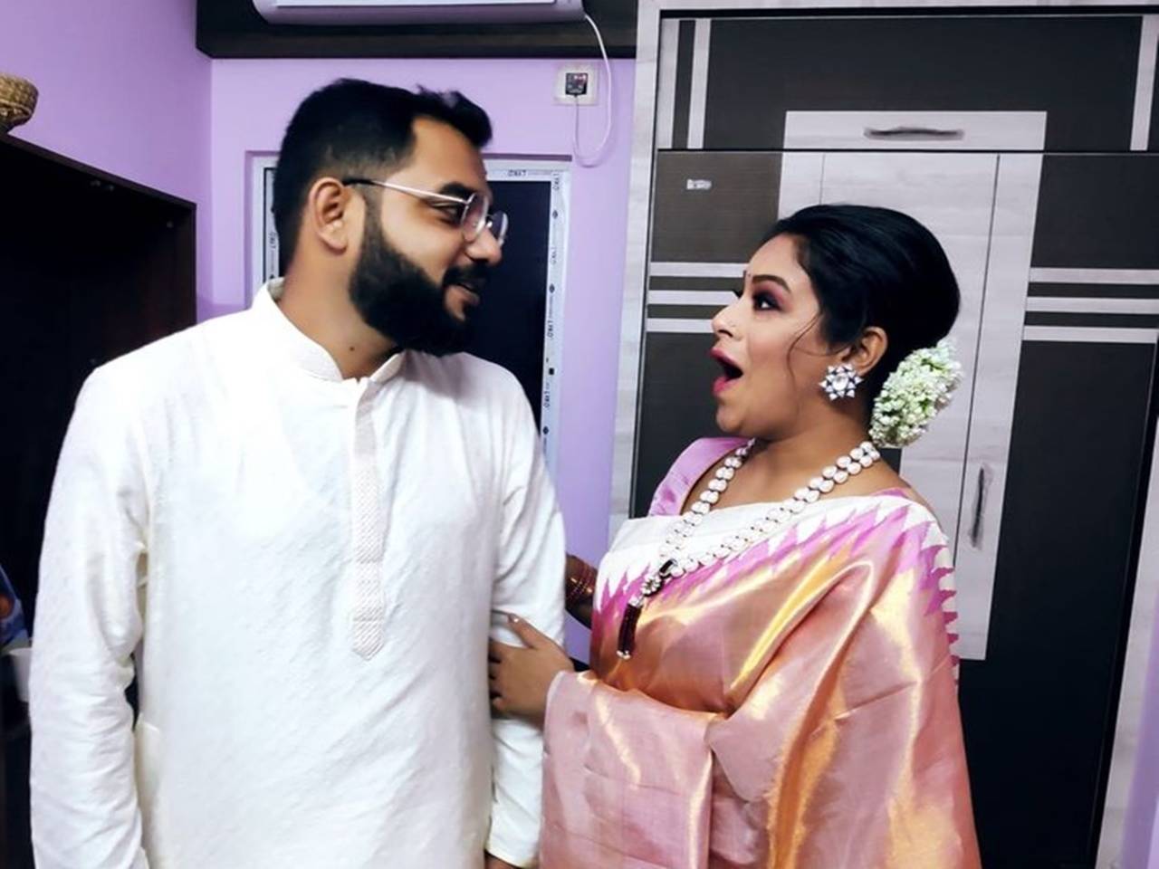 Sa Re Ga Ma Pa Singer-mentor Iman Chakraborty gets engaged