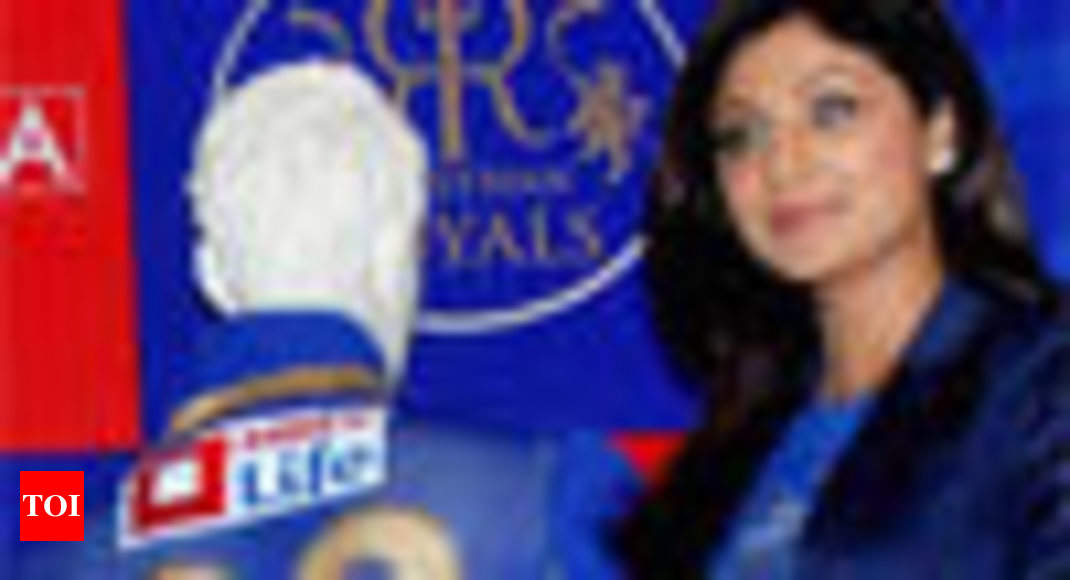 IPL 8: Rajasthan Royals unveil New Jersey