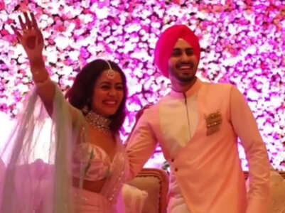 Neha, Rohanpreet's grand Roka ceremony