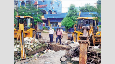 SCB demolishes structures encroached on open nalas in Secunderabad Cantonment