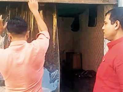 Ghaziabad: BJP’s Loni MLA Nand Kishor Gurjar forces meat shops to close