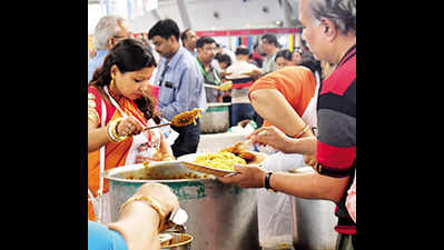 Packed ‘bhog’ for Bhopalis this Pujo