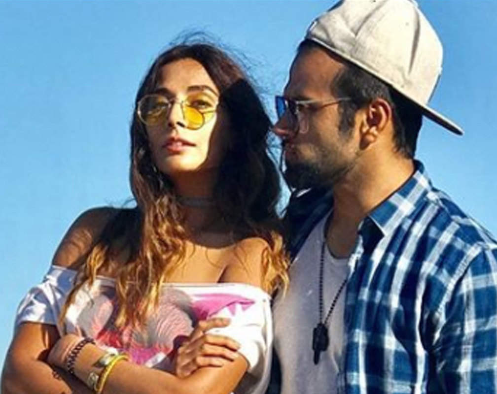 
Is Rithvik Dhanjani dating Monica Dogra?Here's the truth
