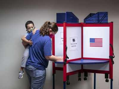US elections 2020: Early voting continues at record pace