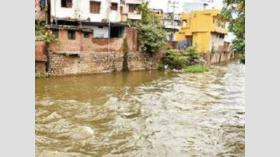 Nalas encroached: Locals fear more floods, reach out for help
