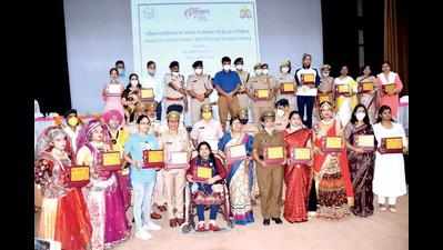 Jhansi: 17 women felicitated for being role model for ‘Mission Shakti’