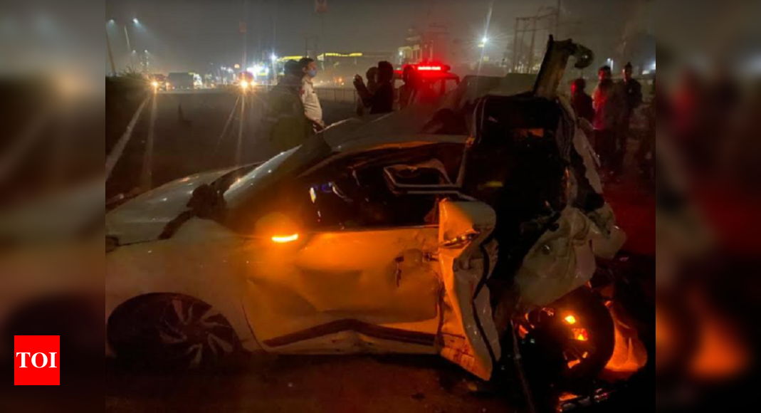 Haryana: Three Delhi youths dead in car crash in Kurukshetra | Gurgaon ...