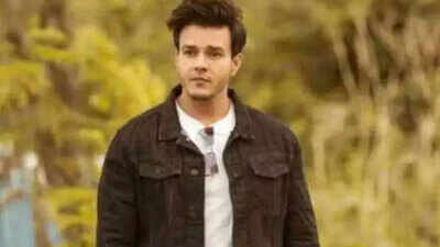 Aniruddh Dave turns producer, to launch his production house