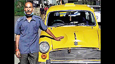 Couple leaves kid in taxi on way home from Kolkata airport