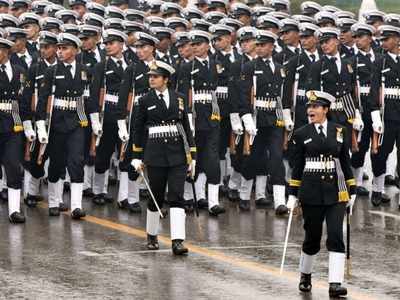 Supreme Court gives time till December 31 to Centre for granting permanent commission to women officers in Navy