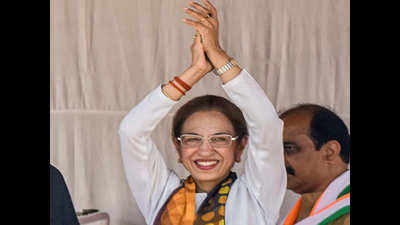 Uttar Pradesh: Pained by state leadership, Congress biggie Annu Tandon resigns