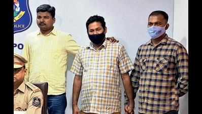 Gujarat: Fake visa scam busted, two from Delhi held