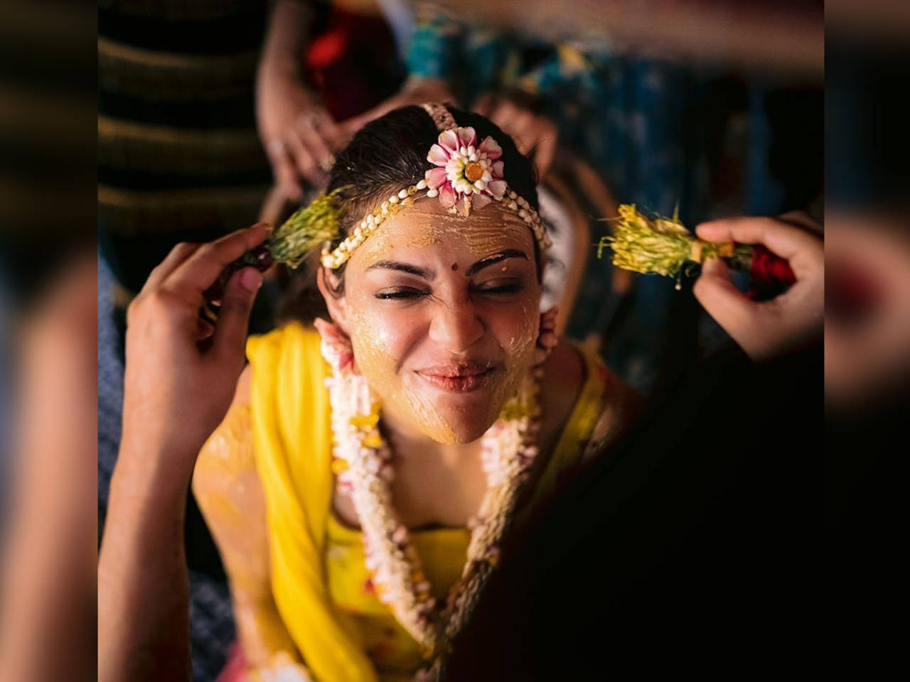Kajal Aggarwal posts a stunning picture from her Haldi ceremony ...