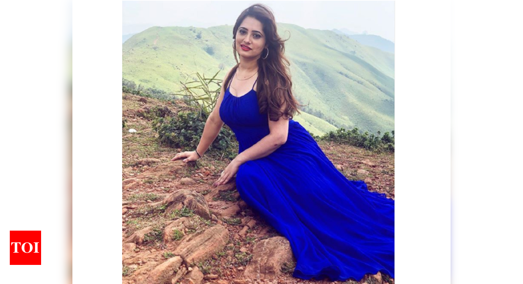 Aayi Milan Ki Raat Priyanka Rewri Shares Her Gorgeous Look From The Set Bhojpuri Movie News 3710