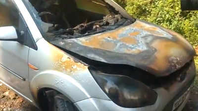 Nagpur: Goons smash several vehicles, set one on fire