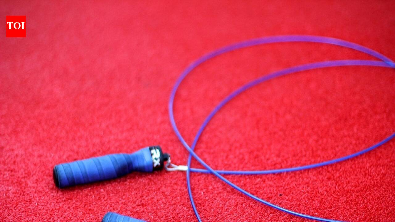 Skipping ropes: Lightweight & durable options made of nylon, plastic ...
