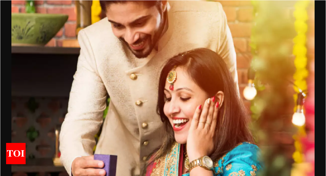 5 Best Gift Ideas for Your Wife on Karwa Chauth