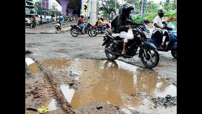 Bengaluru: BBMP sets November 30 deadline to fill all potholes