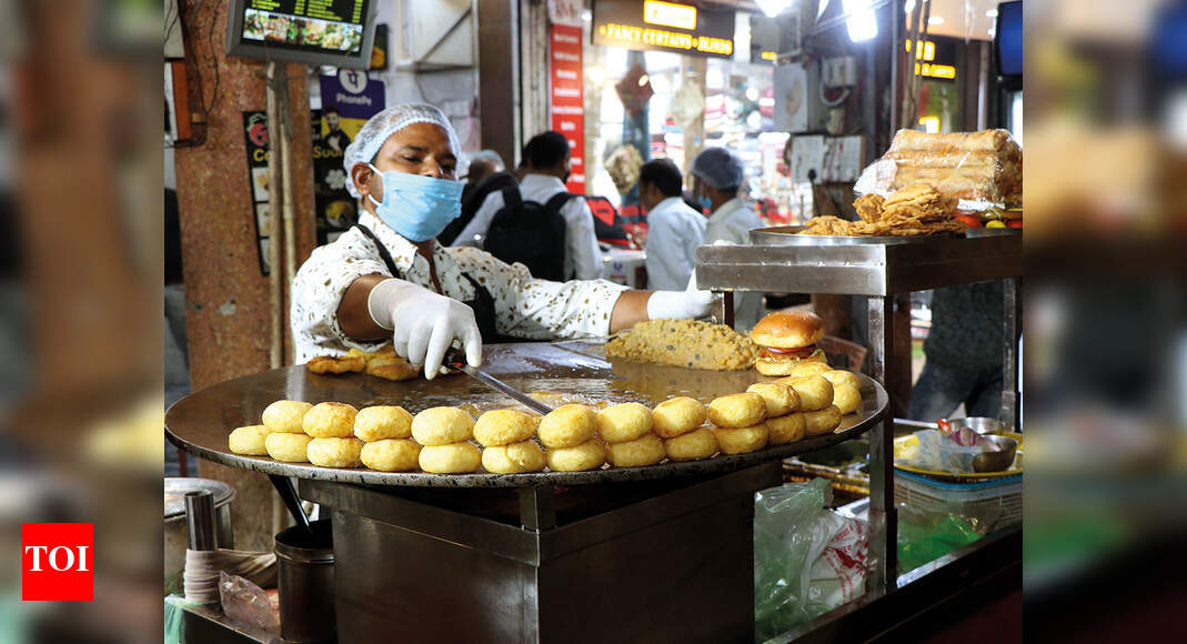 Kanpur eateries and food vendors fully adapt to the new normal Kanpur