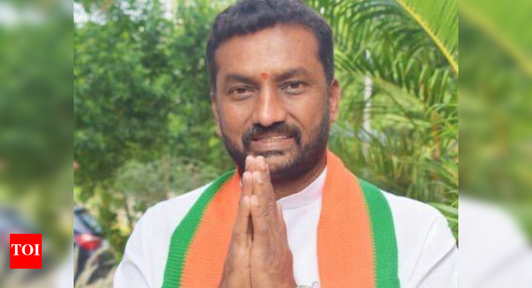 Dubbaka By Election 2020 Rs 1 crore seized from kin of BJP Dubbak
