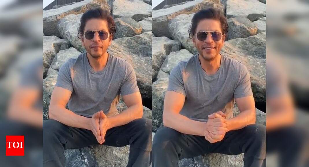 Shah Rukh Khan shares a video to express his gratitude towards fans for ...