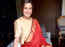 Sonali Bendre shows how linen can be festive