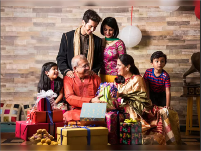 Diwali gifts for friends & relatives: Time to deck up the homes