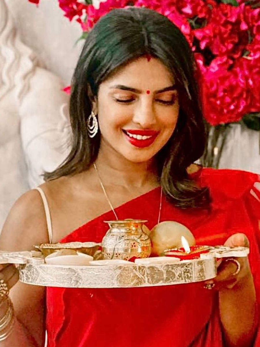 Priyanka Chopra to Kareena Kapoor - Karwa Chauth celebrations | Times