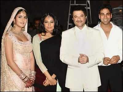 THIS picture of Akshay Kumar, Katrina Kaif, Bipasha Basu and Anil Kapoor from the sets of ‘Humko Deewana Kar Gaye’ is what Flashback Fridays are all about