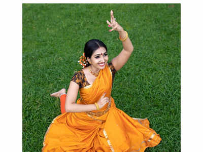 Uthara Unni practices dance with her mother and better half