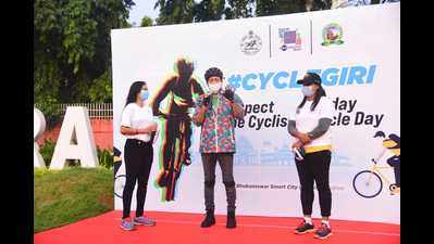 Cycle rally held to create awareness about cancer