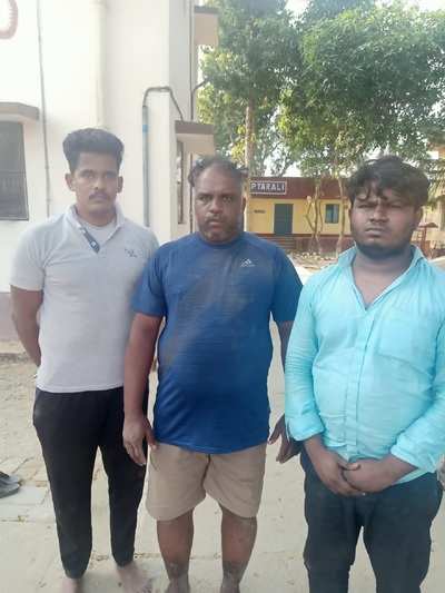 Three Sri Lankans nabbed along Indo-Bangla border | India News - Times ...