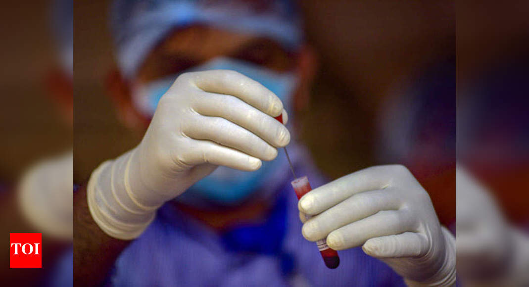 Delhi records over 7,000 new coronavirus cases for the first time