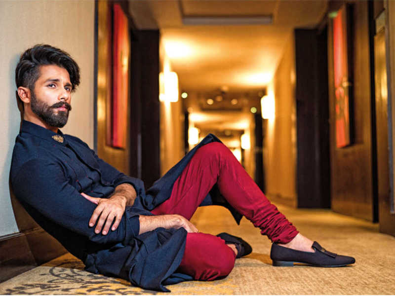 From linen shirt to dhoti: 5 festive outfit ideas for men - Times of India