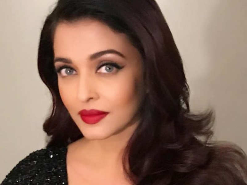 Try These Tips To Get Sexy Red Lips Like Aishwarya Rai Bachchan Times