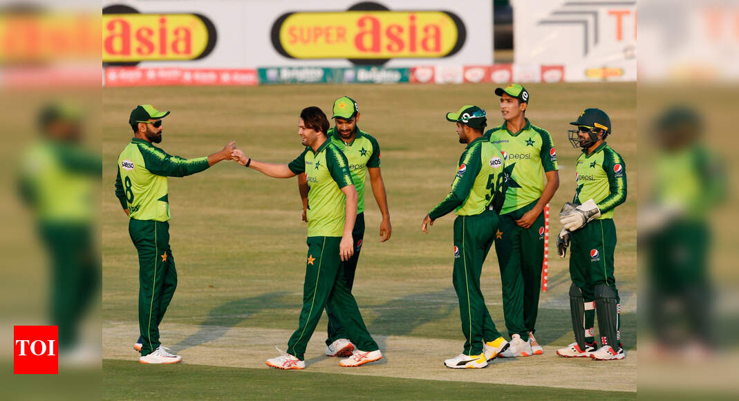 2nd T20I: Usman, Rauf keep sloppy Zimbabwe down to 134/7 | Cricket News ...