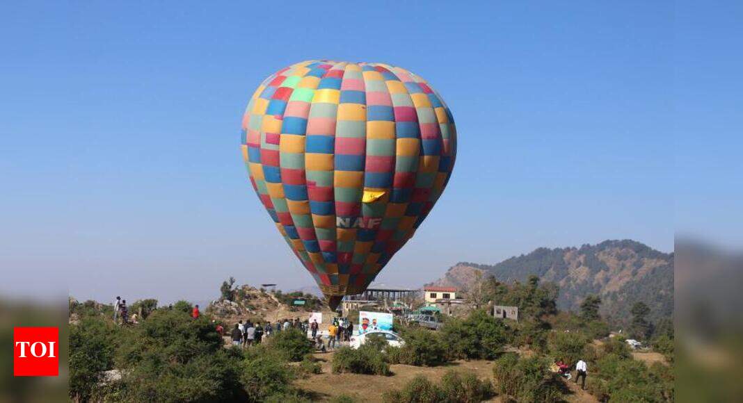 Hot air balloon festival held in Mussoorie | Dehradun News - Times of India