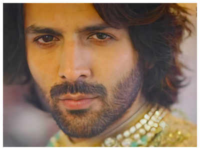 Kartik Aaryan shares a picture of his royal look, calls himself “Maharaja koki Rai Bahadur”