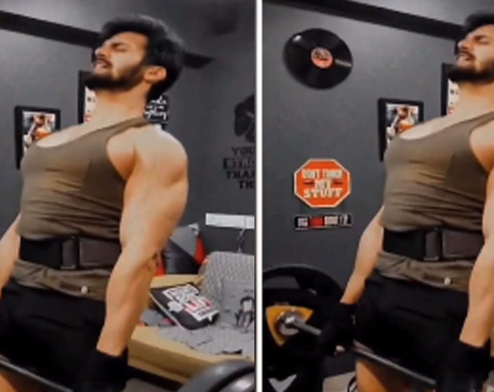 
Bhushan Pradhan shares video doing 80 kgs squat workout sessions
