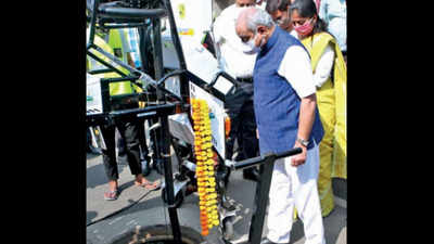 Robots to clean sewers in Gandhinagar