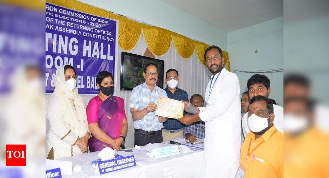 Dubbaka Election Results 2020 BJP's M Raghunandan Rao leads TRS