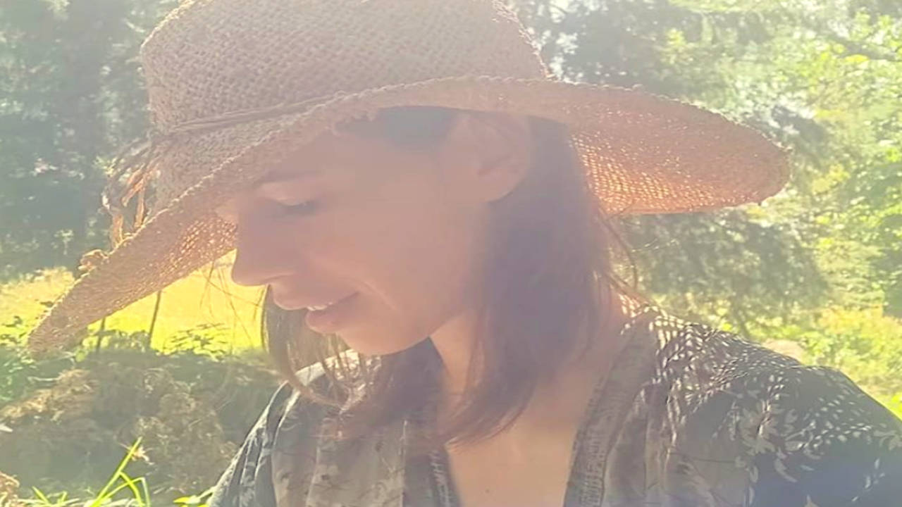 Kalki Koechlin is having a great time basking in the laps of nature