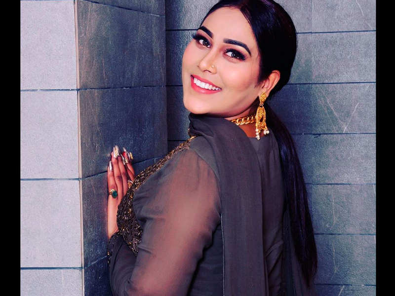 Exclusive! Afsana Khan on &#39;Titliaan&#39;: I recorded the dummy, and I had no idea it will be a finalized | Punjabi Movie News - Times of India