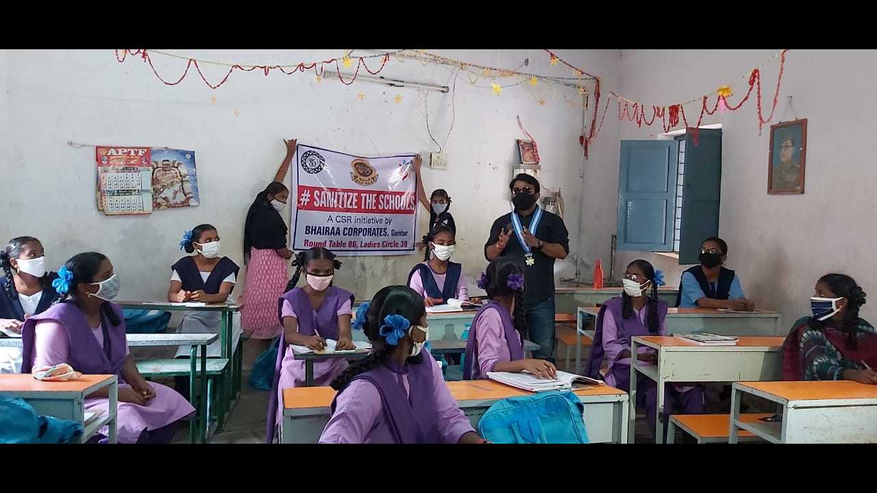 Andhra Pradesh: Guntur Round Table takes up sanitisation of public schools  | Amaravati News - Times of India