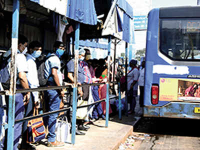 80% Private Buses Return To Kolkata Roads | Kolkata News - Times Of India